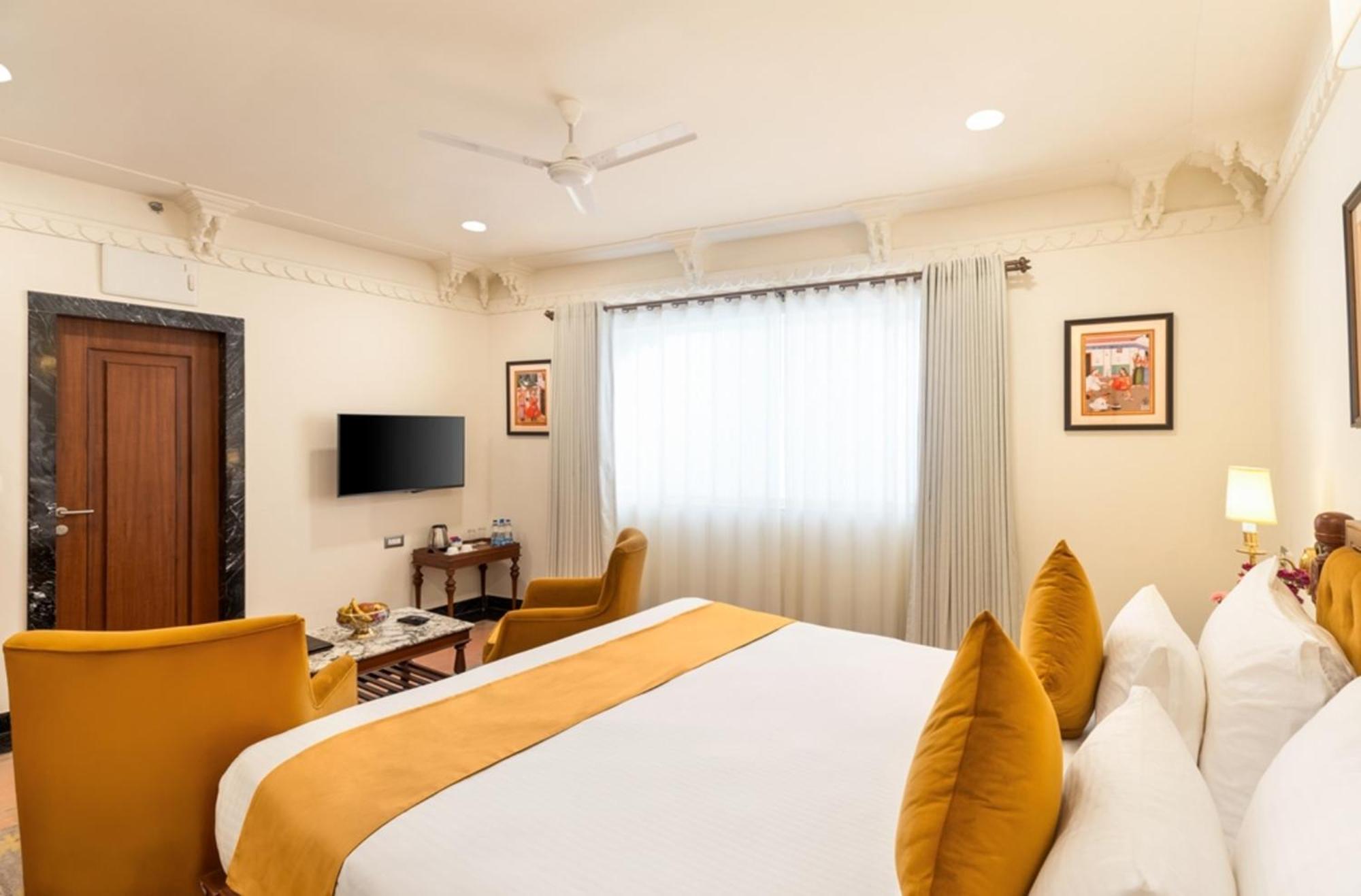 Chunda Haveli Hotel Udaipur Bagian luar foto