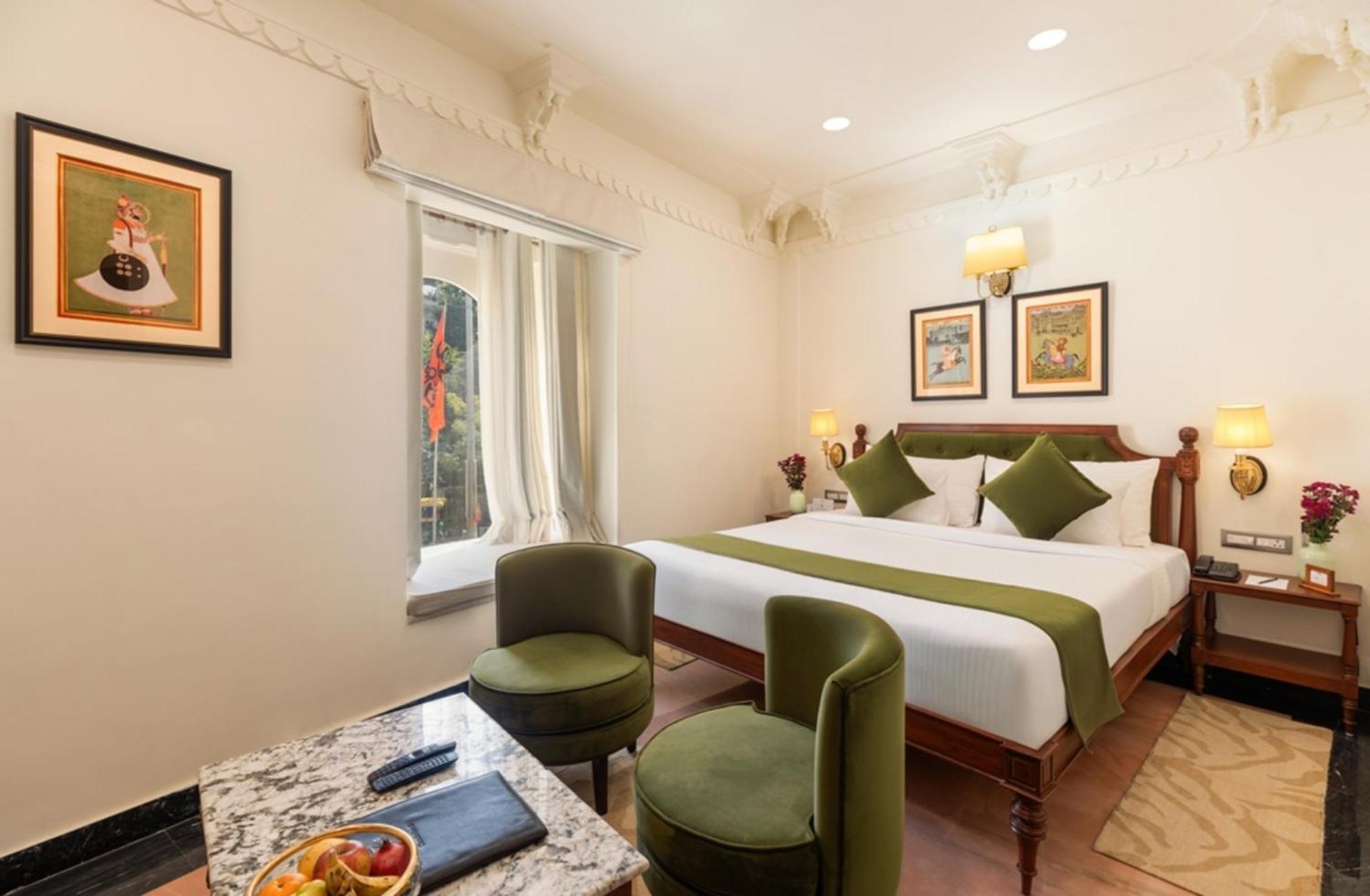 Chunda Haveli Hotel Udaipur Bagian luar foto
